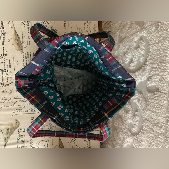 NWT Vera Bradley Tote: Blue/Red Quilted Plaid Fabric, Black Velvet Dog 15x11x6in - Picture 8 of 14